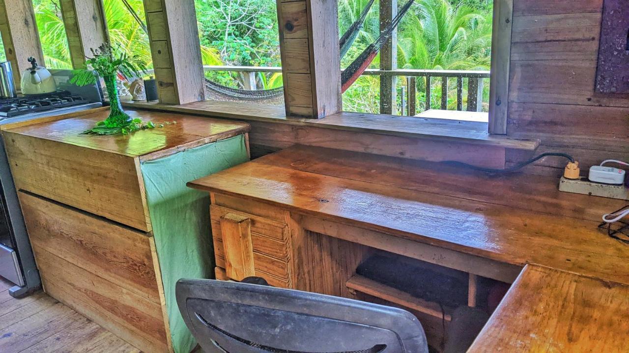 Guanaja Backpackers Hostel Ngoại thất bức ảnh