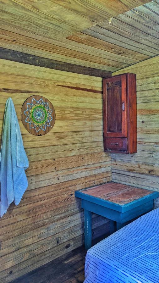 Guanaja Backpackers Hostel Ngoại thất bức ảnh